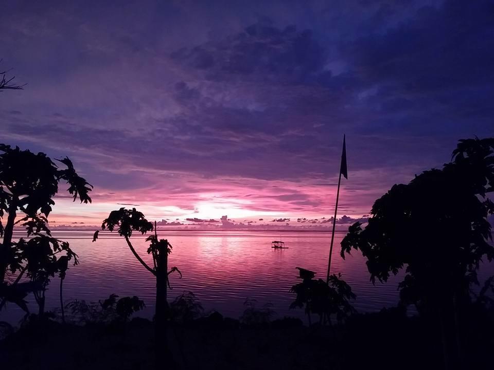 Birdland Beach Club Bolinao Buitenkant foto
