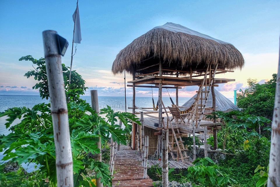 Birdland Beach Club Bolinao Buitenkant foto