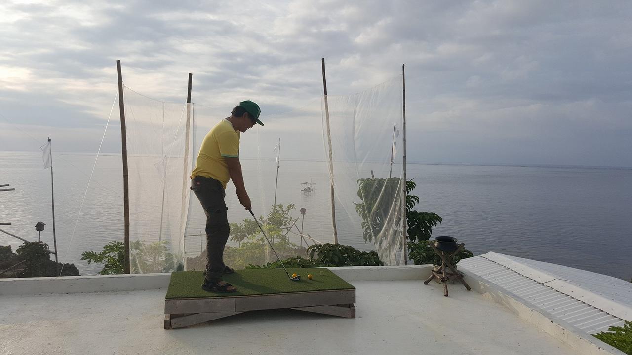 Birdland Beach Club Bolinao Buitenkant foto