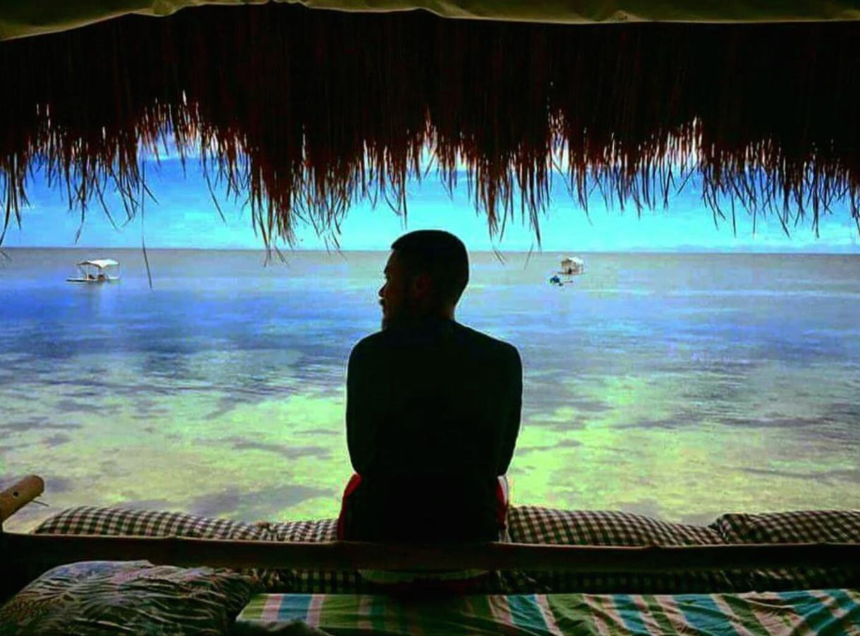 Birdland Beach Club Bolinao Buitenkant foto